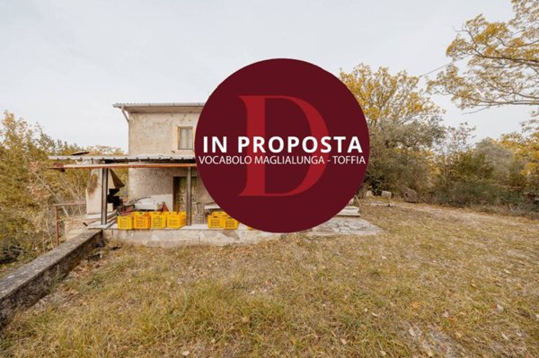 casa indipendente in vendita a Toffia