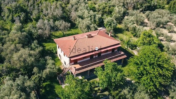 appartamento in vendita a Toffia