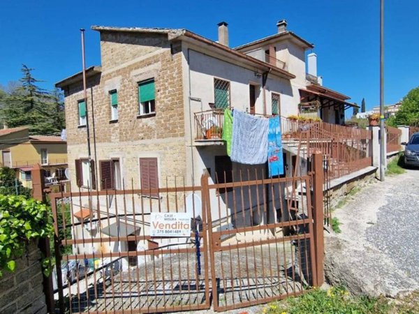 appartamento in vendita a Toffia