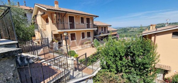 appartamento in vendita a Toffia