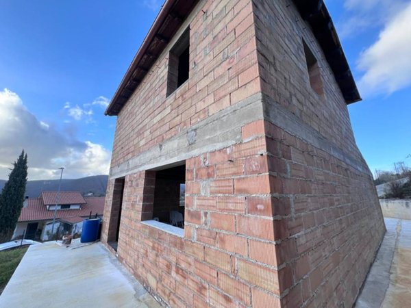 appartamento in vendita a Torricella in Sabina in zona Ornaro