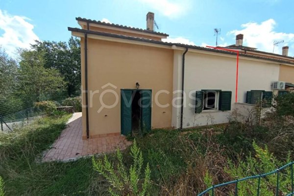 casa indipendente in vendita a Torricella in Sabina