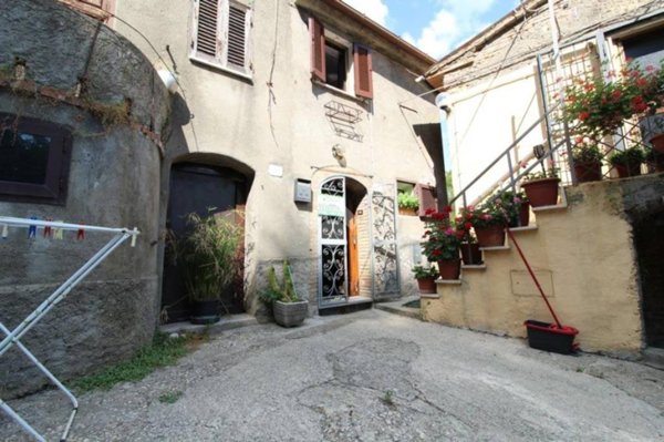appartamento in vendita a Torricella in Sabina in zona Vallicelli
