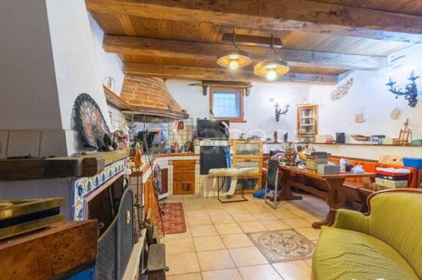 casa indipendente in vendita a Torricella in Sabina in zona Vallicelli