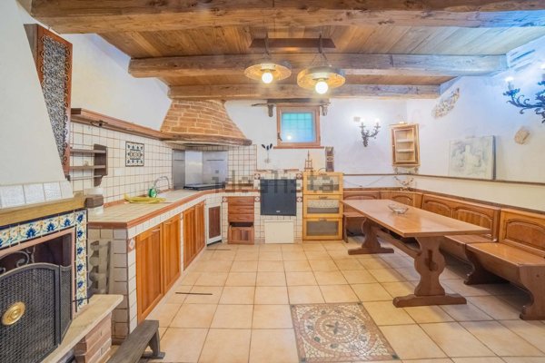 appartamento in vendita a Torricella in Sabina in zona Vallicelli