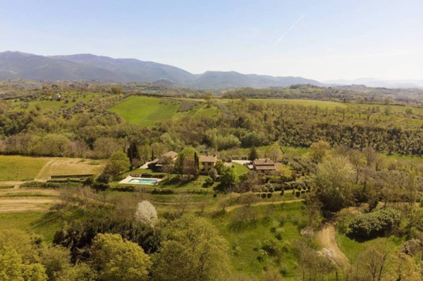 villa in vendita a Torri in Sabina