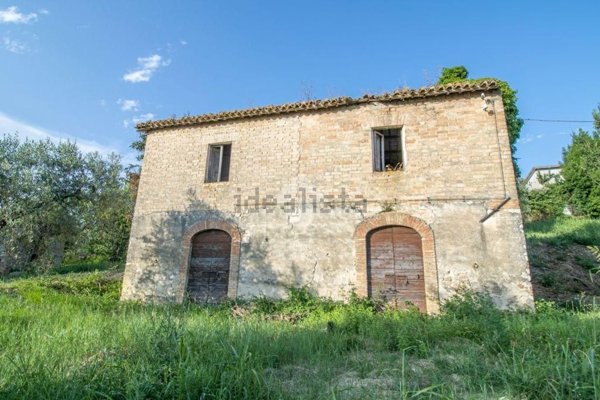 pentavano in vendita a Torri in Sabina