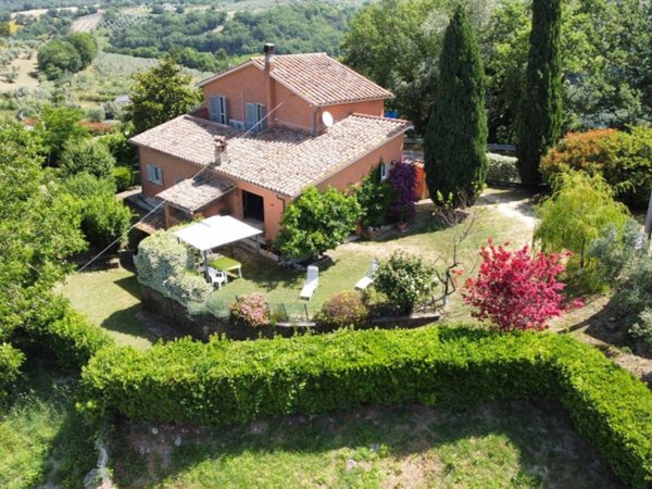 casa indipendente in vendita a Torri in Sabina