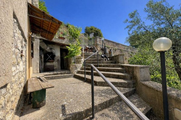 casa indipendente in vendita a Torri in Sabina