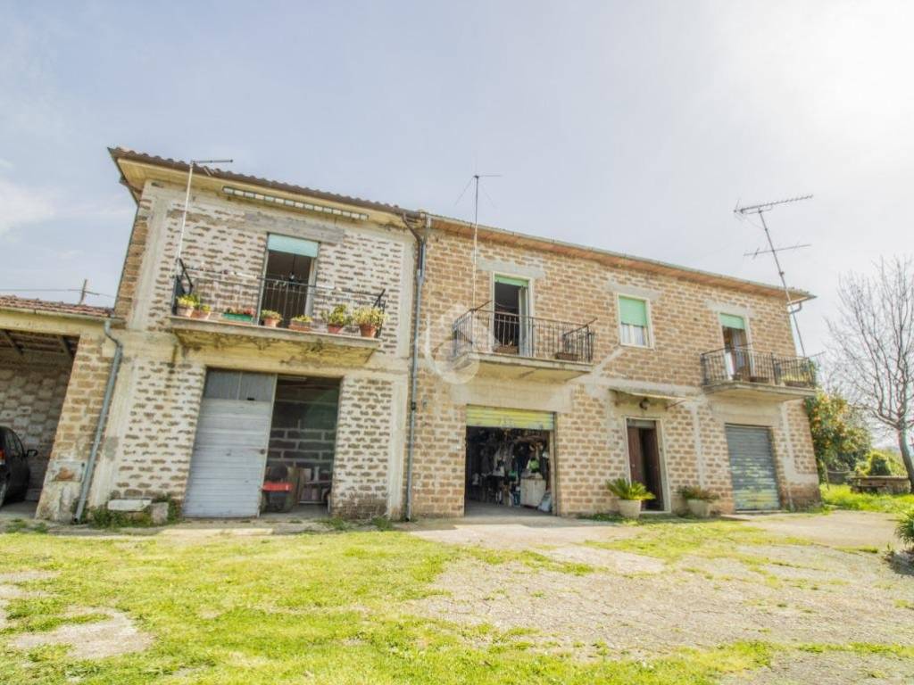 casa indipendente in vendita a Torri in Sabina