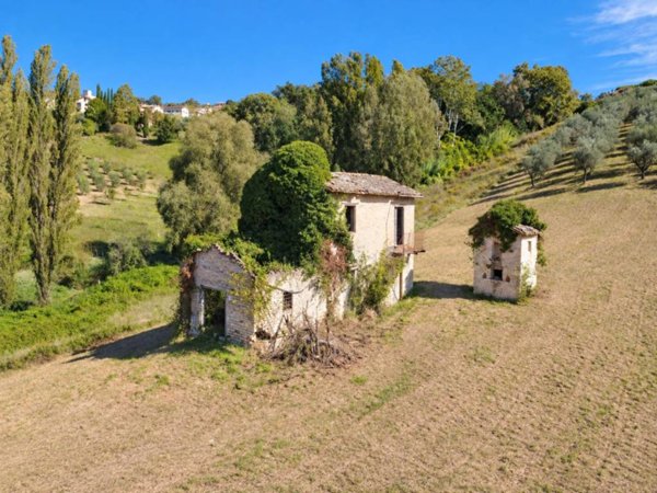 casa indipendente in vendita a Torri in Sabina