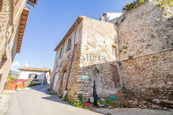 appartamento in vendita a Torri in Sabina