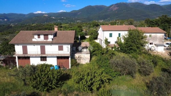 casa indipendente in vendita a Torri in Sabina