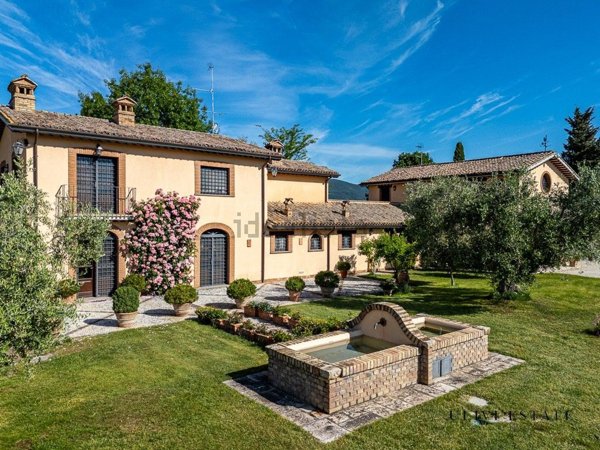 casa indipendente in vendita a Torri in Sabina