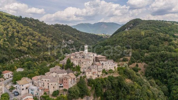 casa indipendente in vendita a Torri in Sabina