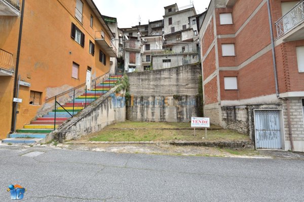 casa indipendente in vendita a Turania