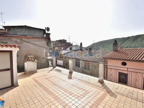 appartamento in vendita a Turania
