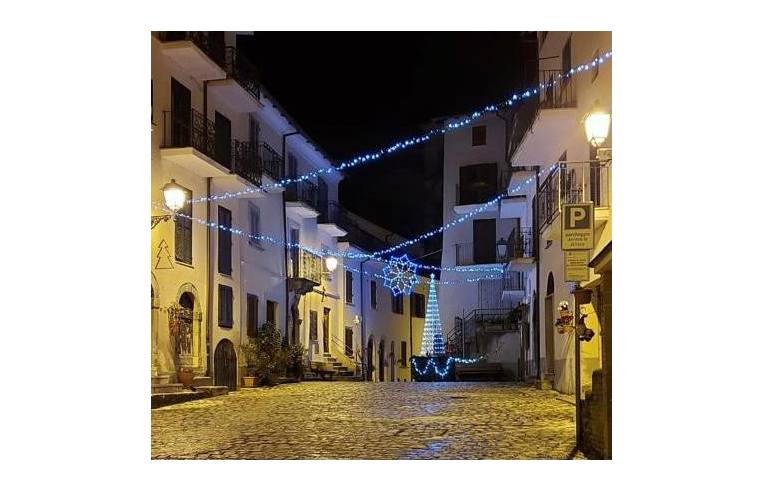 casa indipendente in vendita a Turania