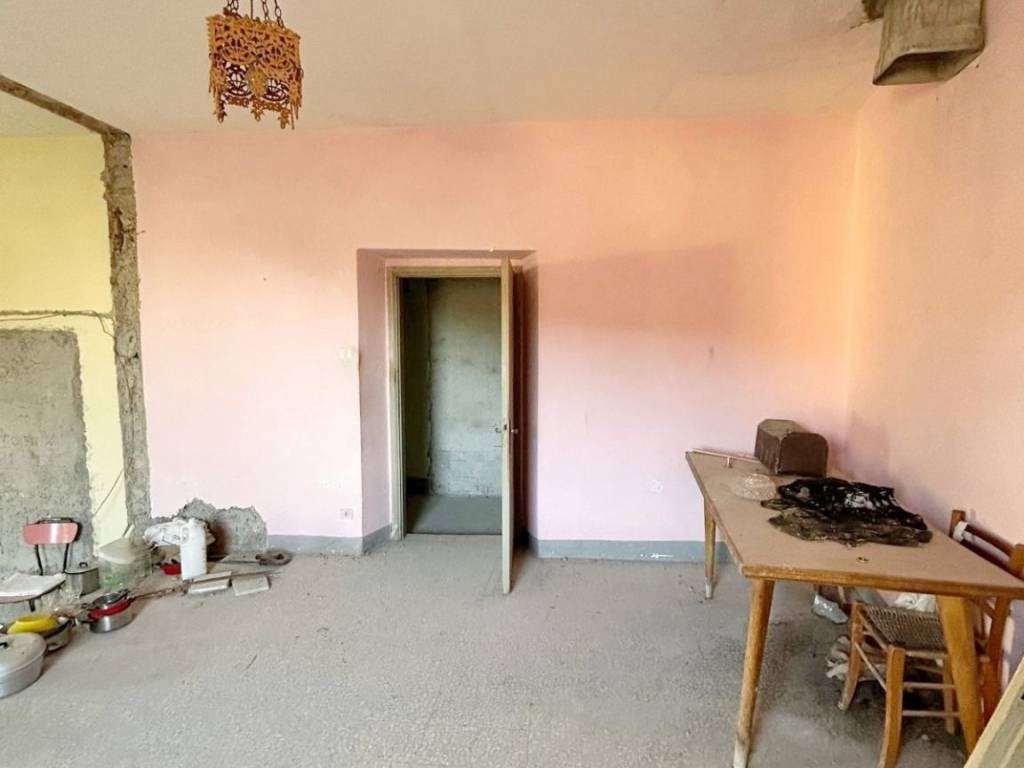 appartamento in vendita a Vacone