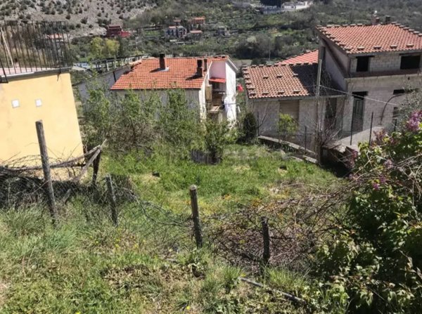 appartamento in vendita ad Affile