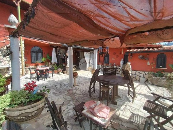 casa indipendente in vendita ad Affile