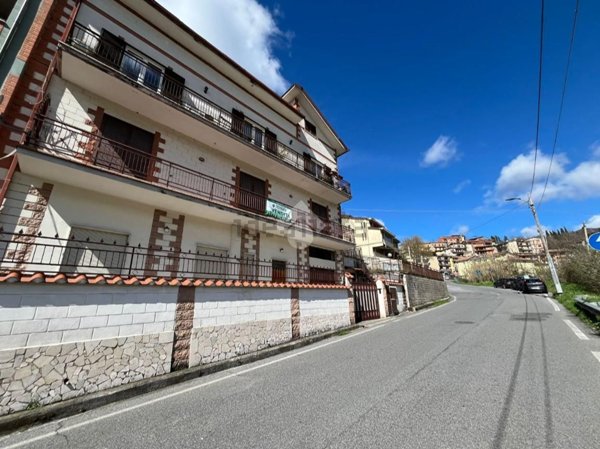 appartamento in vendita ad Agosta