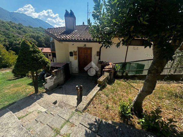 appartamento in vendita ad Agosta