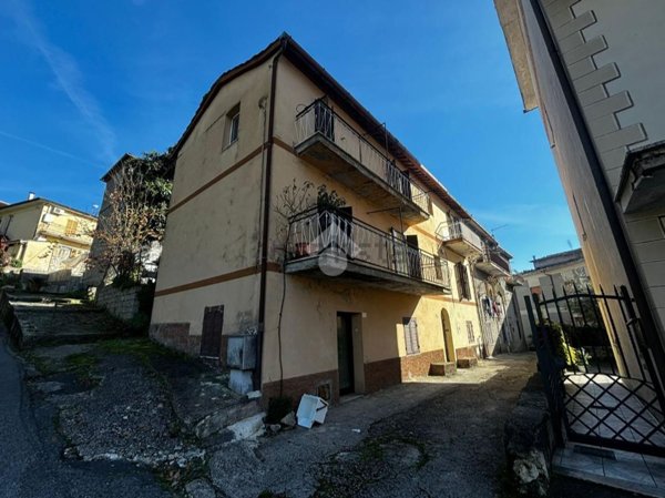 appartamento in vendita ad Agosta
