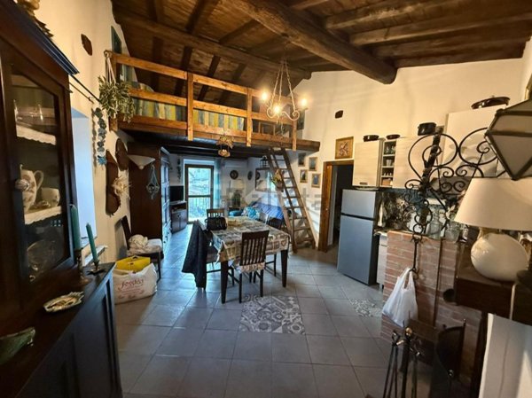 appartamento in vendita ad Agosta