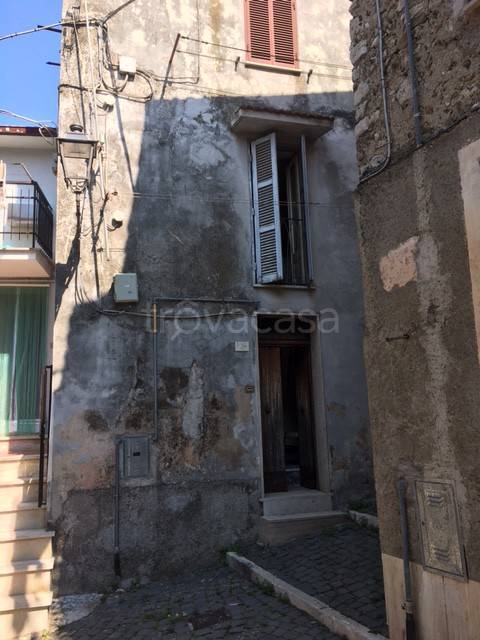appartamento in vendita ad Agosta