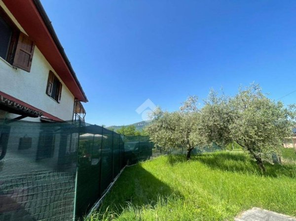 casa indipendente in vendita ad Agosta