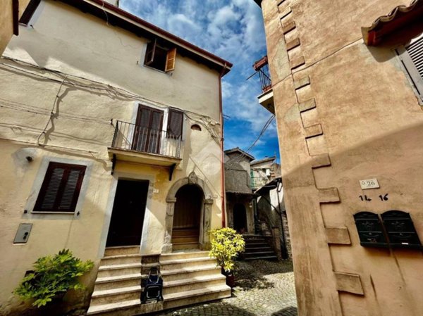 appartamento in vendita ad Agosta