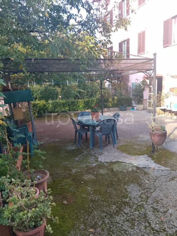 casa indipendente in vendita ad Agosta in zona Madonna della Pace