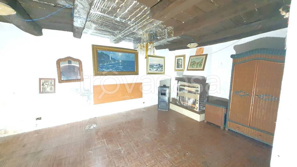 appartamento in vendita ad Agosta