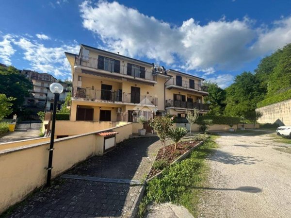 appartamento in vendita ad Agosta