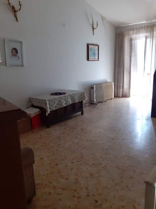 appartamento in vendita ad Agosta