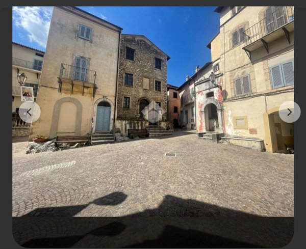 appartamento in vendita ad Agosta