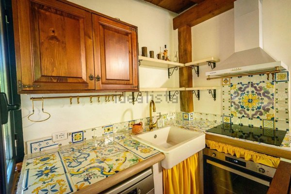 casa indipendente in vendita ad Agosta in zona La Vasca