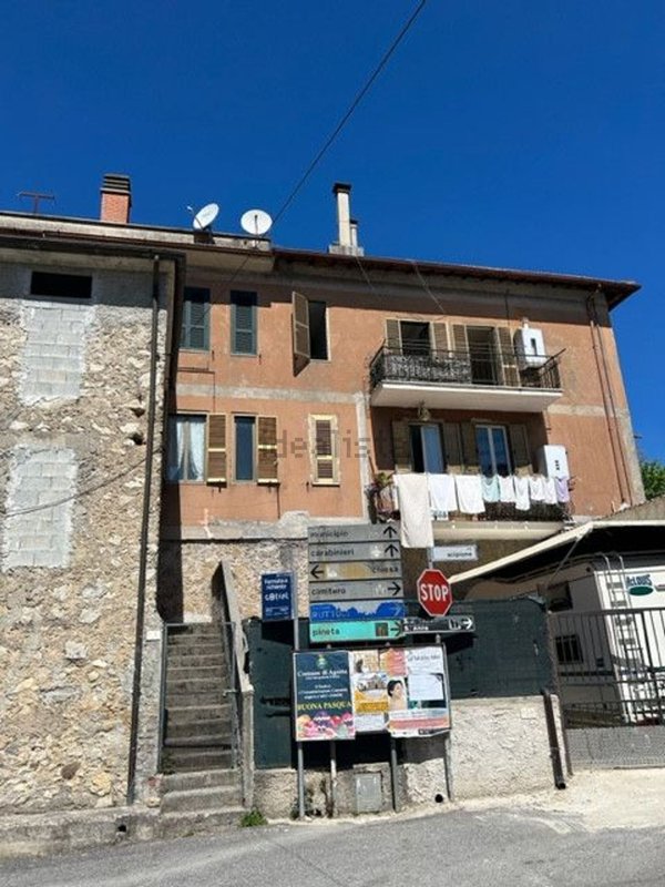 appartamento in vendita ad Agosta
