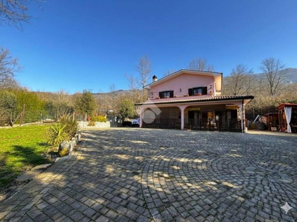 casa indipendente in vendita ad Agosta