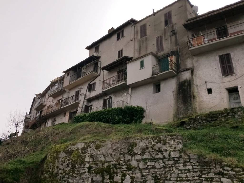 appartamento in vendita ad Agosta