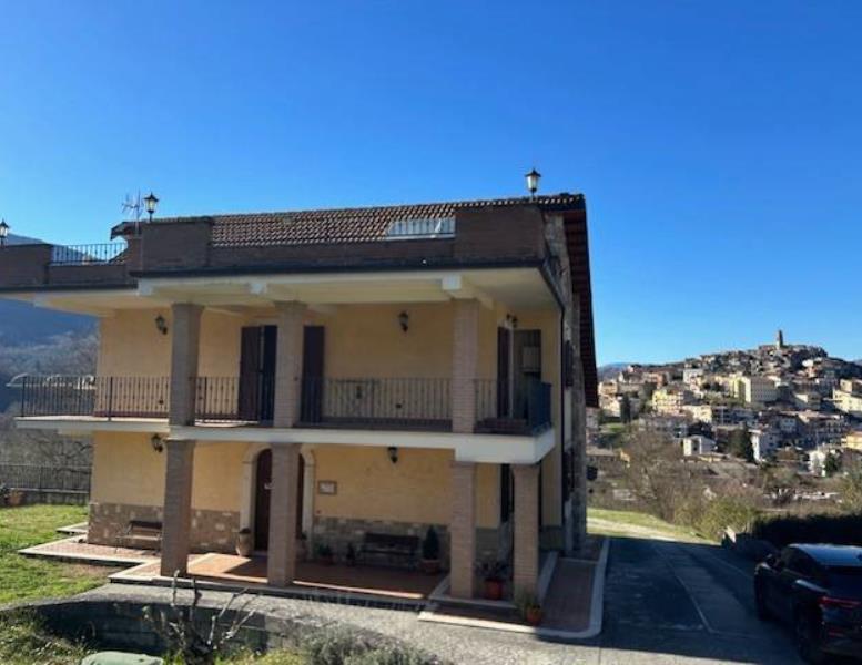 casa indipendente in vendita ad Agosta
