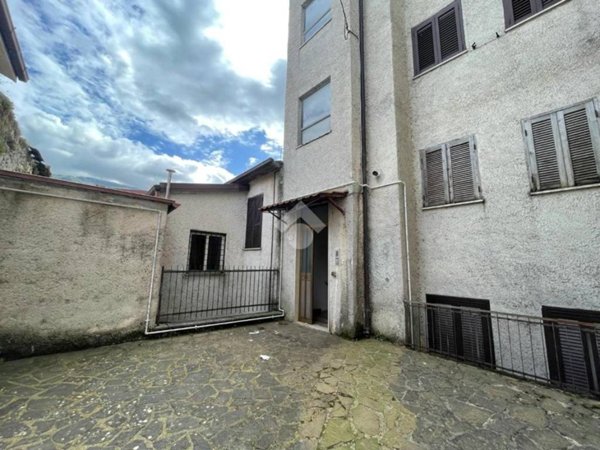 appartamento in vendita ad Agosta