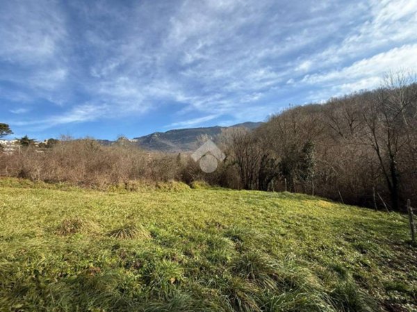 terreno edificabile in vendita ad Agosta