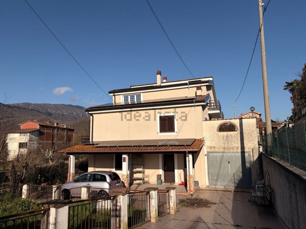 casa indipendente in vendita ad Agosta in zona Madonna della Pace