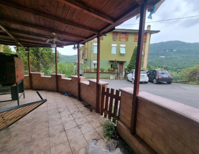 appartamento in vendita ad Agosta