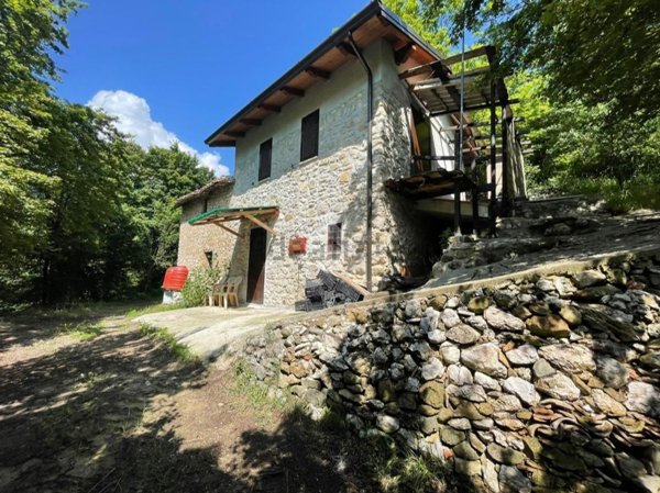 appartamento in vendita ad Agosta