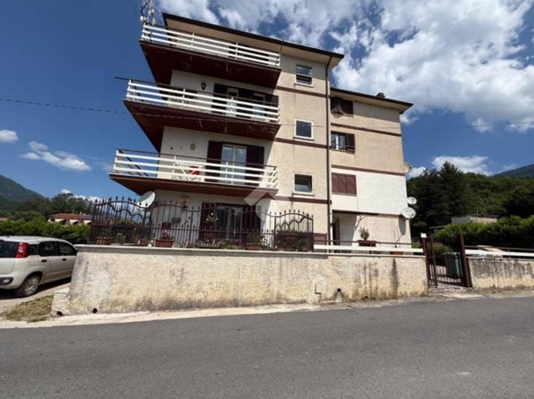 appartamento in vendita ad Agosta in zona Madonna della Pace