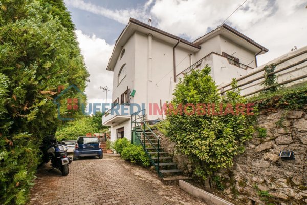 casa indipendente in vendita ad Agosta