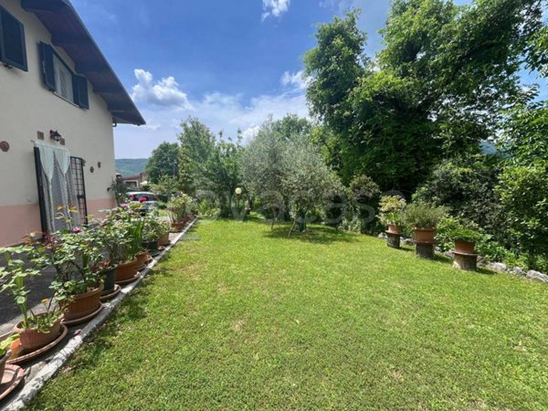 casa indipendente in vendita ad Agosta in zona La Vasca